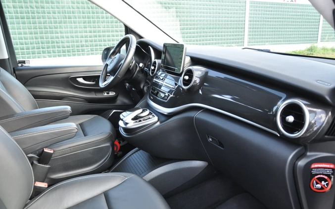 Mercedes-Benz Klasa V cena 239900 przebieg: 121791, rok produkcji 2019 z Tczew małe 781